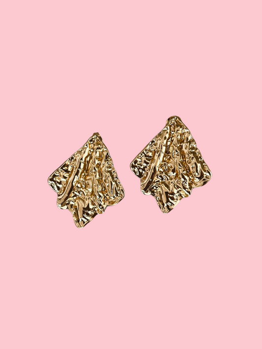 Lupa Earring